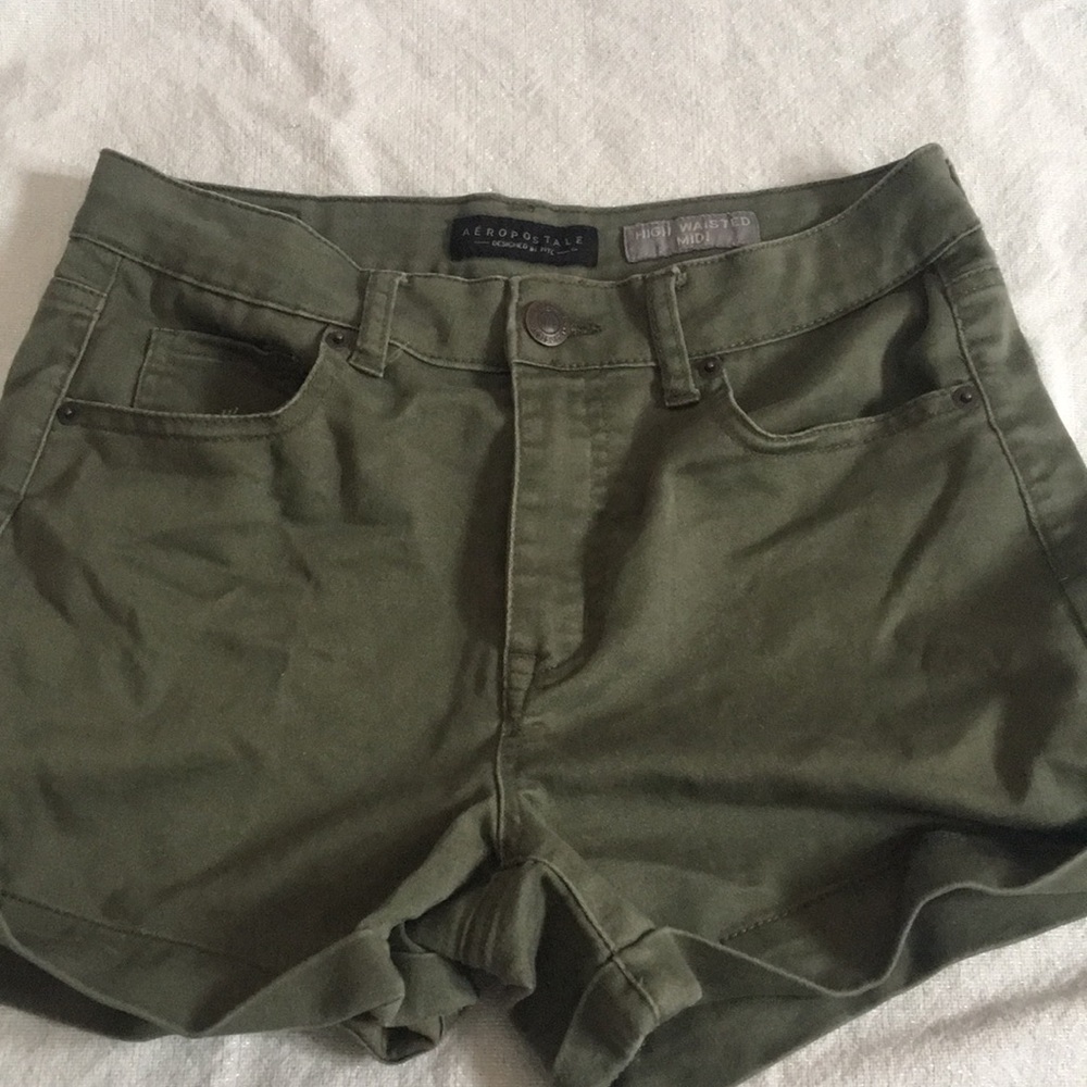 High waisted dark green shorts